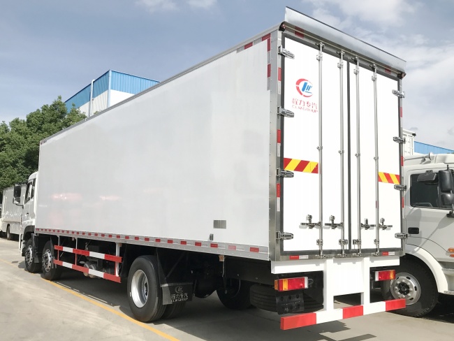 (Длина: 9.4 метра) Dongfeng Tianlong трехосный рефрижераторный грузовик