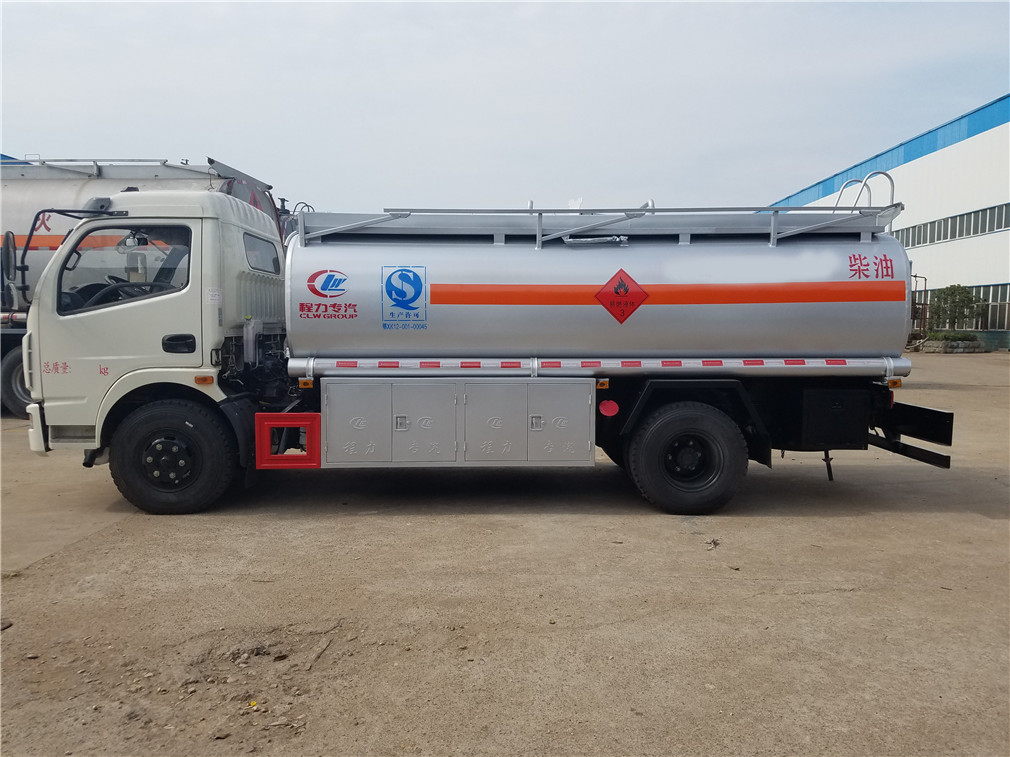 Dongfeng Daoluika [8 кубических] заправочная машина