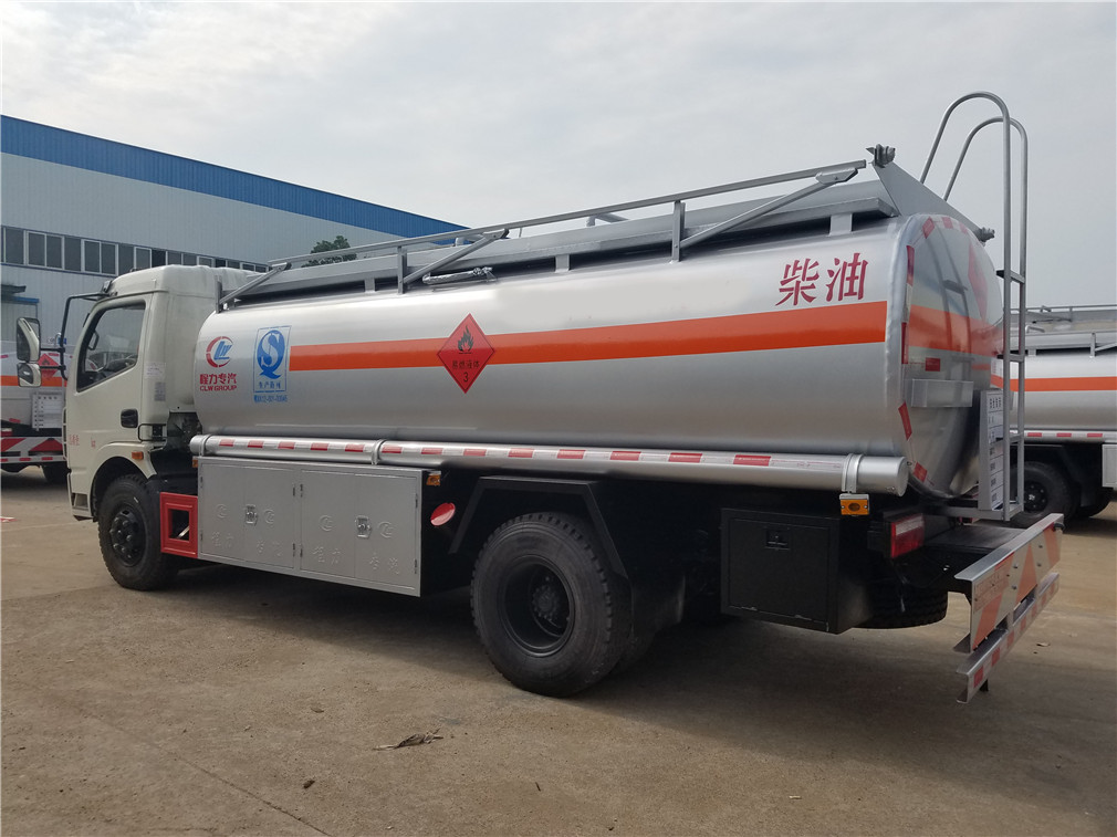 Dongfeng Daoluika [8 кубических] заправочная машина