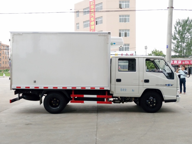 (Длина: 3.2 метра) Jiangling Shunda Double-row Refrigerated Truck