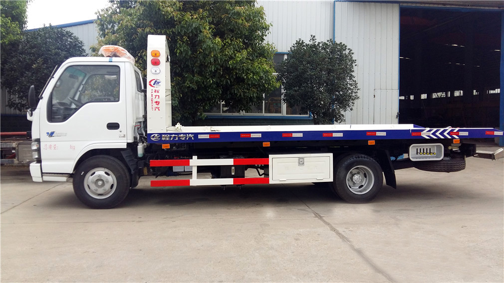 【Один против двух】 Isuzu экстренная clearance vehicle