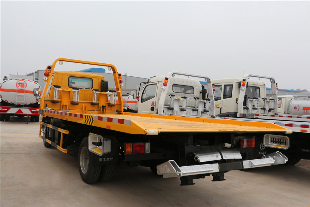 【Один против двух】 Isuzu экстренная clearance vehicle