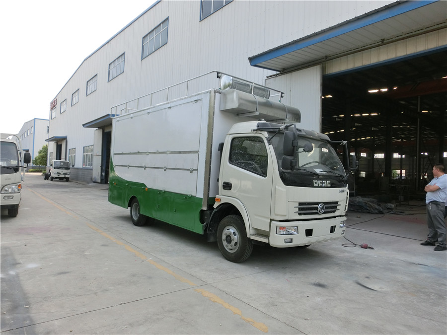 (Длина: 5.2 метра) Питейный вагон Dongfeng D7
