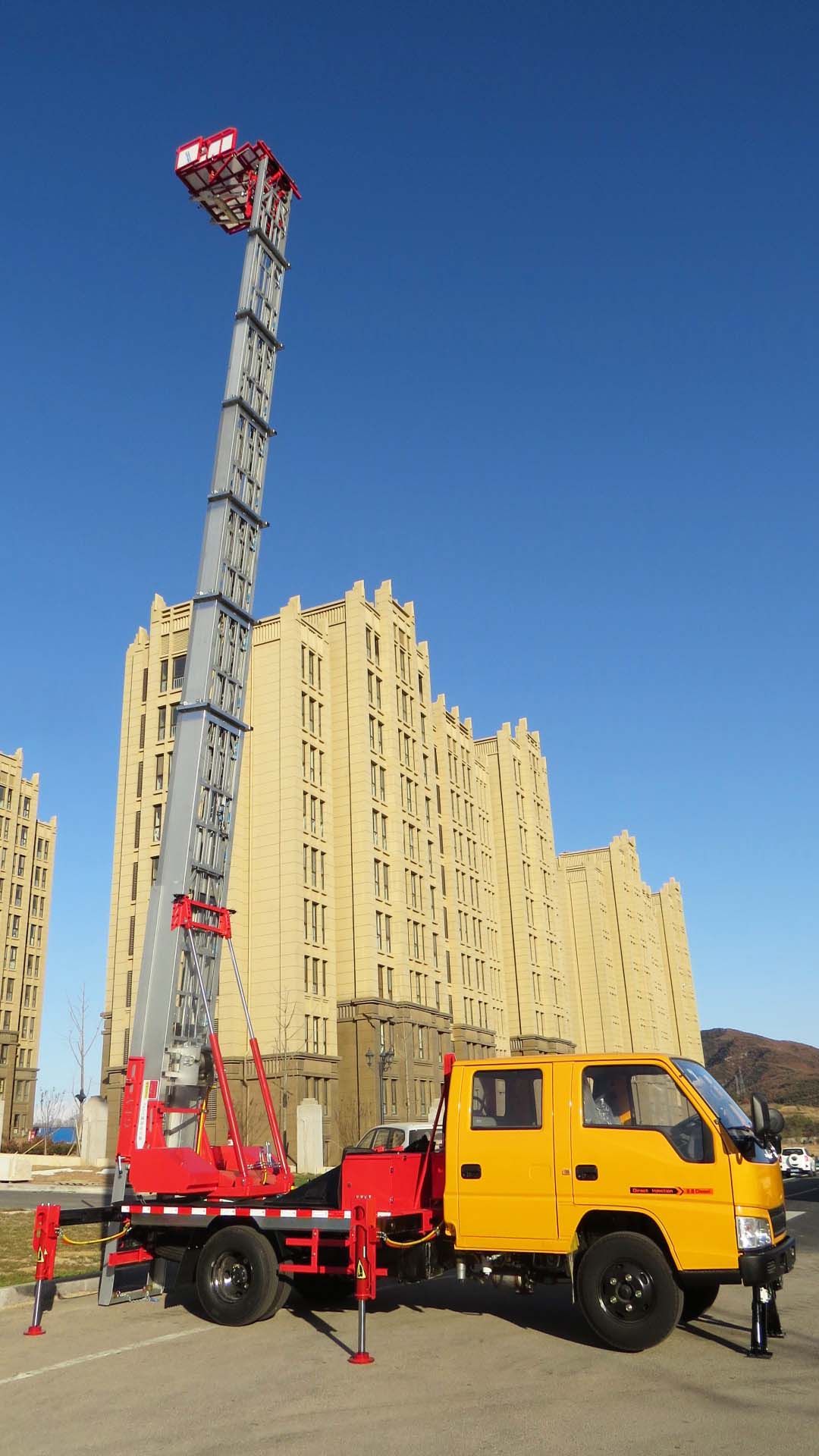 (28-33 метров, синяя номерная плата) Jiangling двойная кабина подъемная платформа
