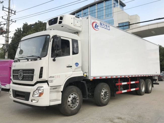 (Длина: 9.4 метра) Dongfeng Tianlong рефрижераторный грузовик с четырьмя осями спереди и восемью осями сзади