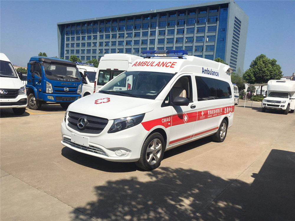 Амбуланс Mercedes-Benz