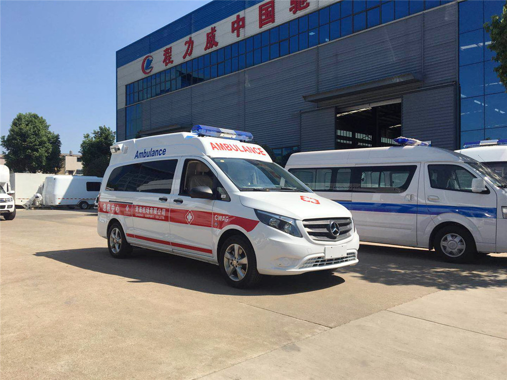 Амбуланс Mercedes-Benz