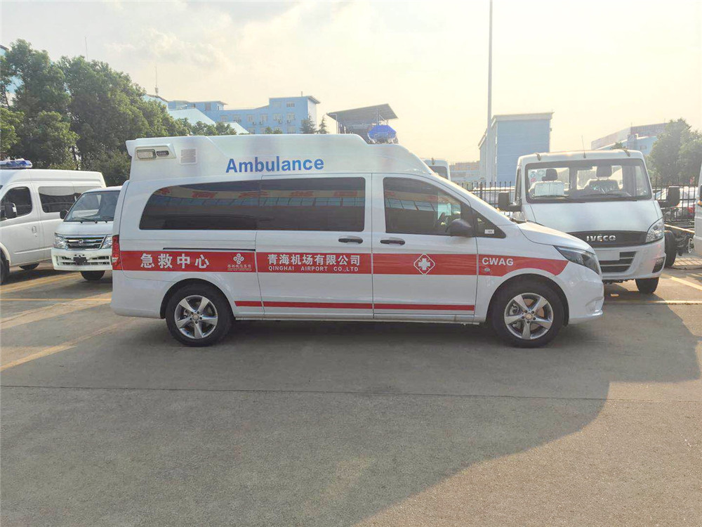 Амбуланс Mercedes-Benz