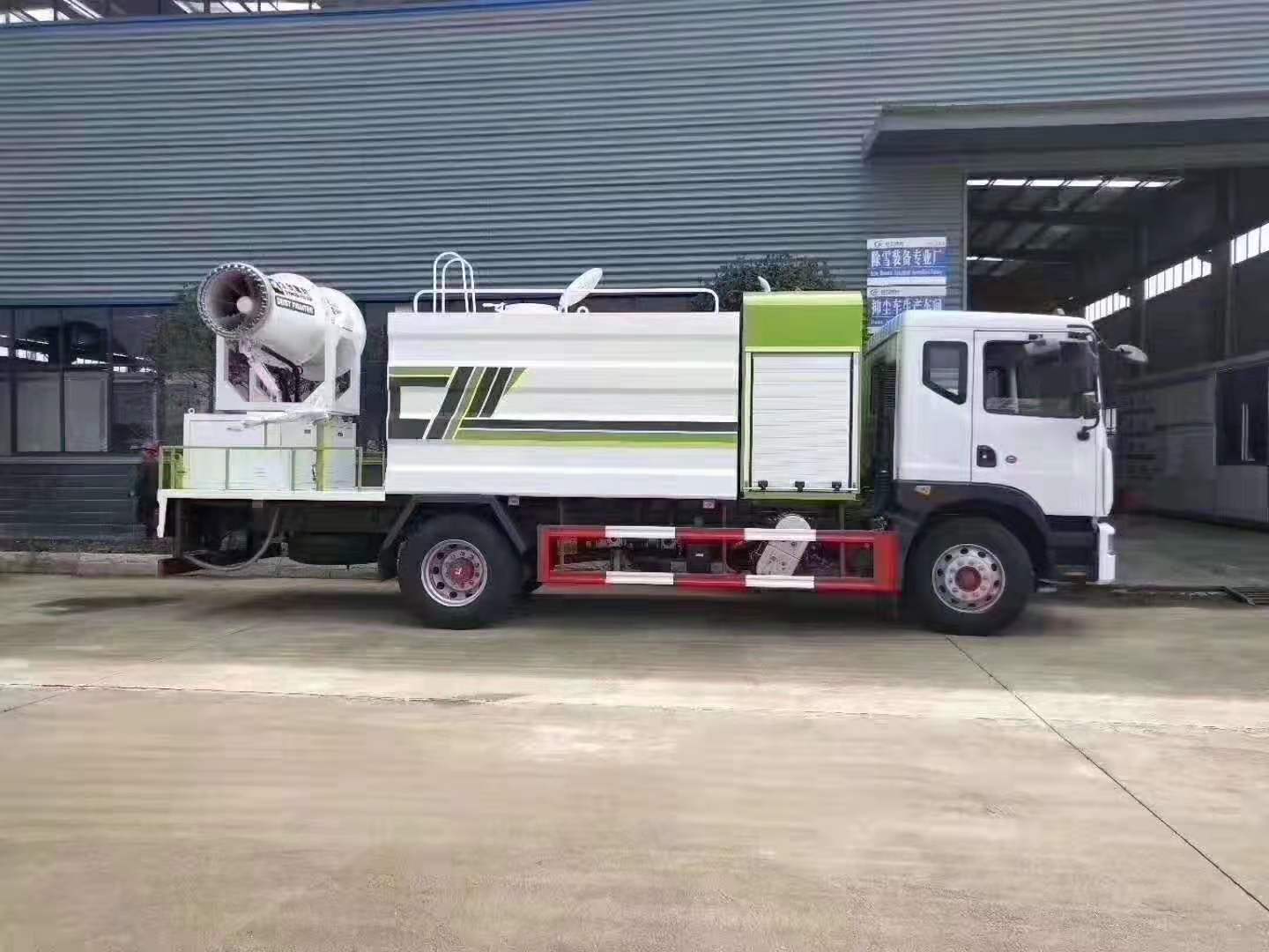 Dongfeng D9 Dolica многофункциональная установка для подавления пыли (12 кубических метров)