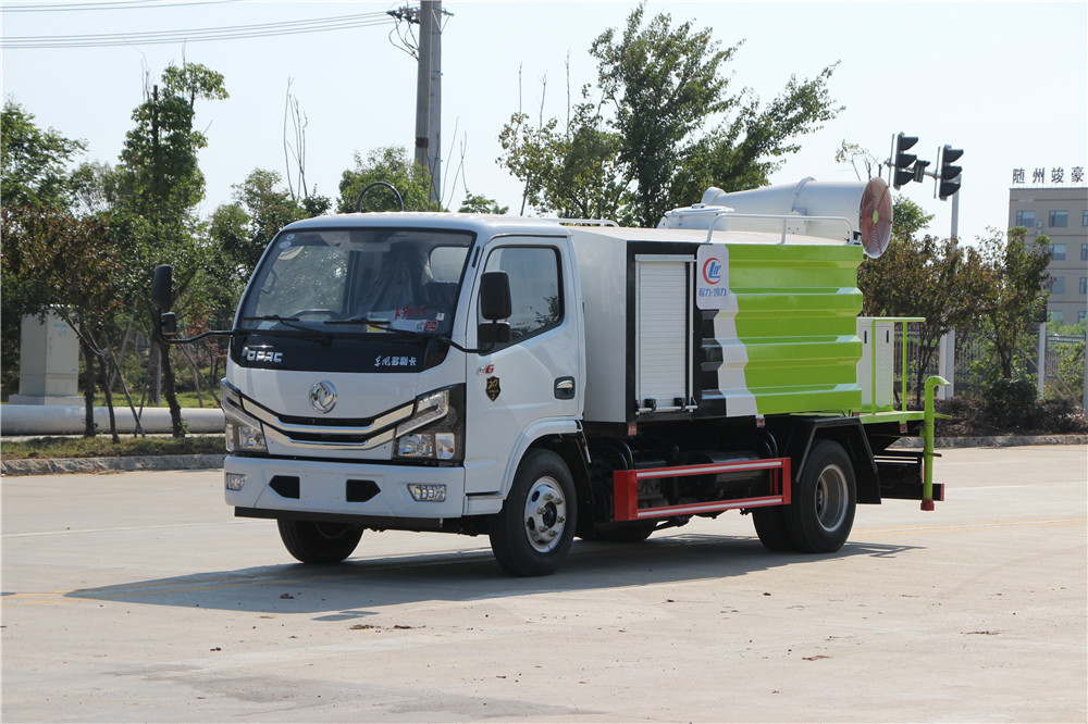Dongfeng Dolica 4,5-тонный автомобиль для подавления пыли