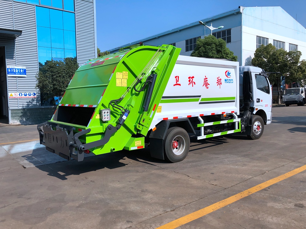 [8 куб. емкость] Dongfeng D7 сжатый мусоровоз