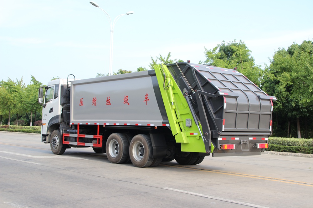 【18 кубических】 заднеприводный сжатый мусоровоз Dongfeng Tianlong