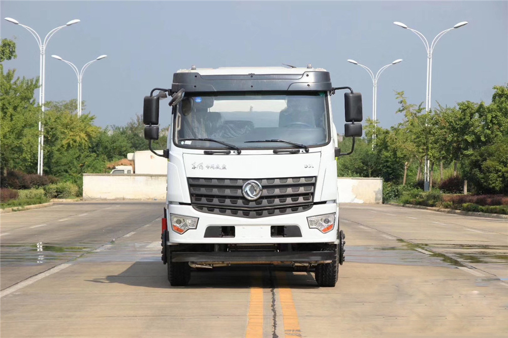 [20 куб.] Dongfeng нижняя установка заднего двойного осевого водяного цистерны