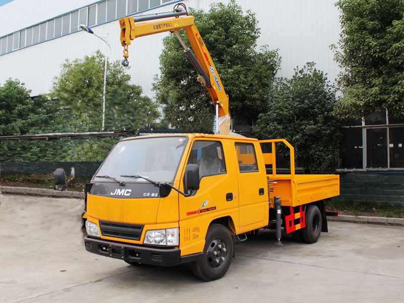 Цянлинг двойная строка 2-тонный телескопический кран XCMG на автомобильном шасси
