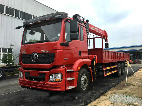 Шaanxi Auto Delong 14-тонный трёхосный прицепной кран с八-колёсным приводом, изготовленный компанией Sany Heavy Industry
