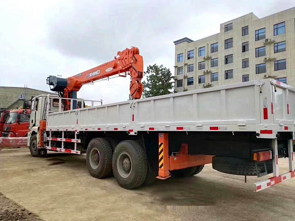 Шaanси Ауто ДеЛонг Ши Цюань 12-тонный автомобильный кран с платформой