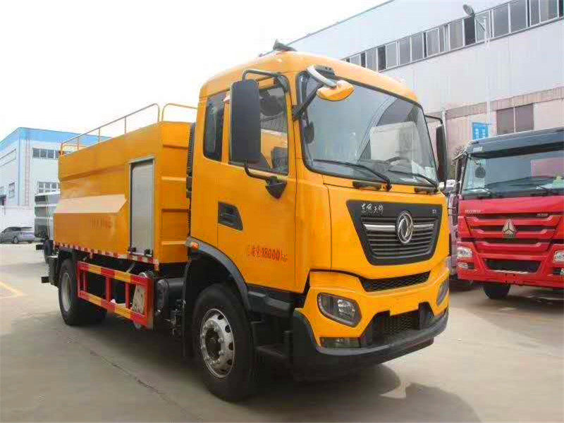 Dongfeng Tianjin 10-кубовый цилиндрический трубопроводный чистящий автомобиль