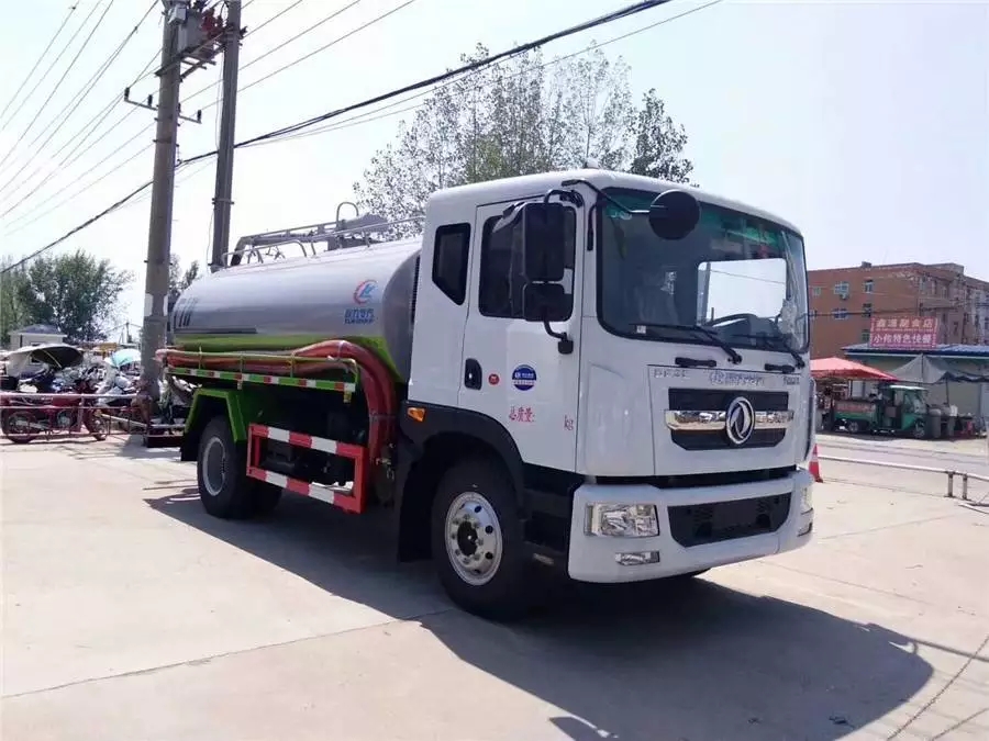 东风D9 10-тонный ассенизаторский грузовик