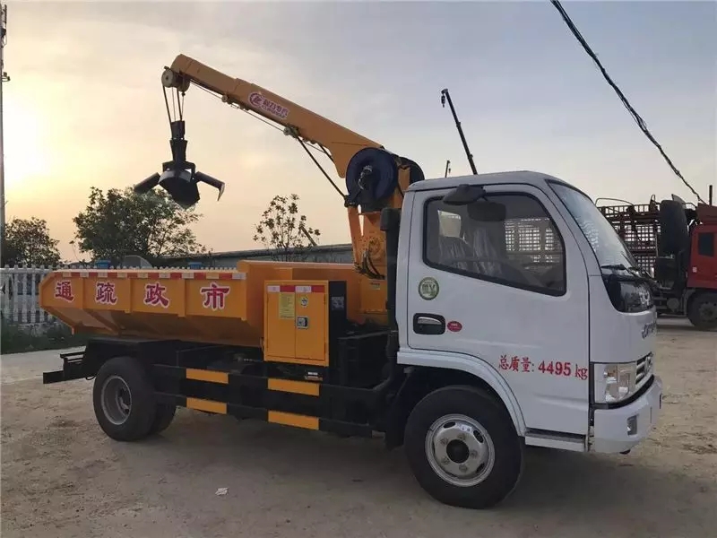 Dongfeng Dolica экскаватор для откачки и транспортировки ила