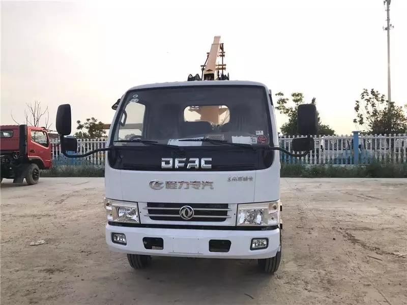 Dongfeng Dolica экскаватор для откачки и транспортировки ила