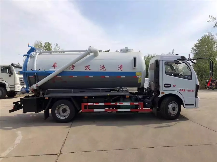 Автомобиль Dongfeng с 8-тонным интегрированным баком для чистки и откачки сточных вод