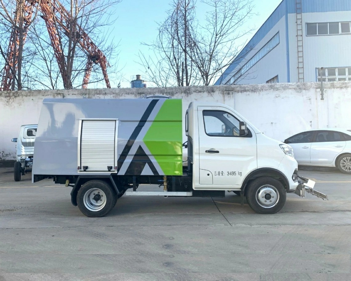 2-тонный Dongfeng электромобиль для чистки дорог