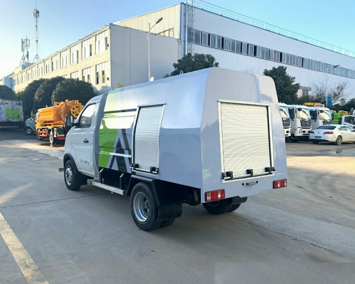 2-тонный Dongfeng электромобиль для чистки дорог