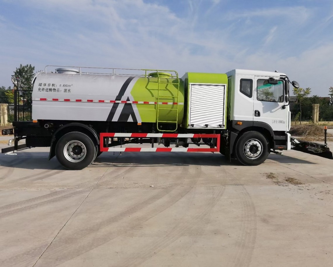 18-тонный Dongfeng электромобиль для чистки дорог