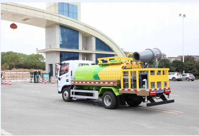 Chengli (CHENGLI) Overseas C5 Series Water Sprinkler Truck, 5 Cubic Meters