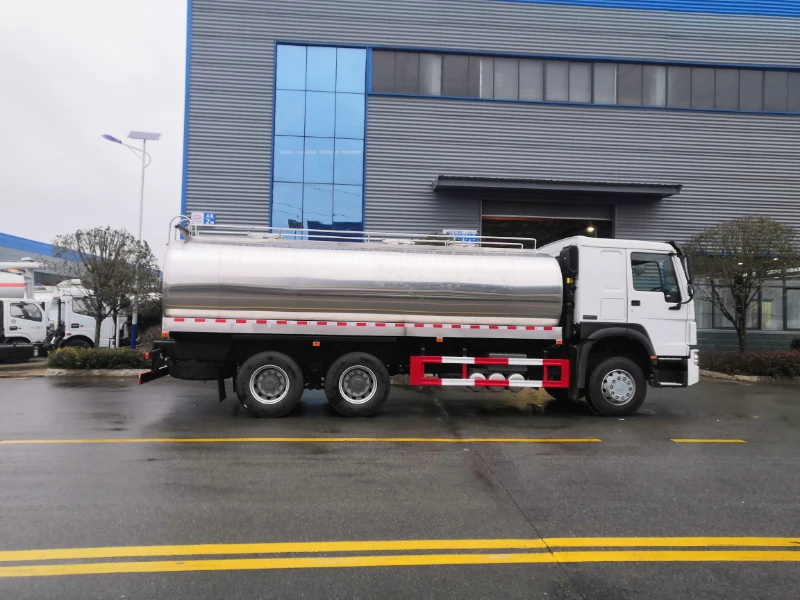 Синотruk HOWO 6X4 Дизель Еuro 4 Механическая Тяжелая техника 20 кубических метров Водяной шланг Пожарная цистерна Новые основные компоненты Двигатель