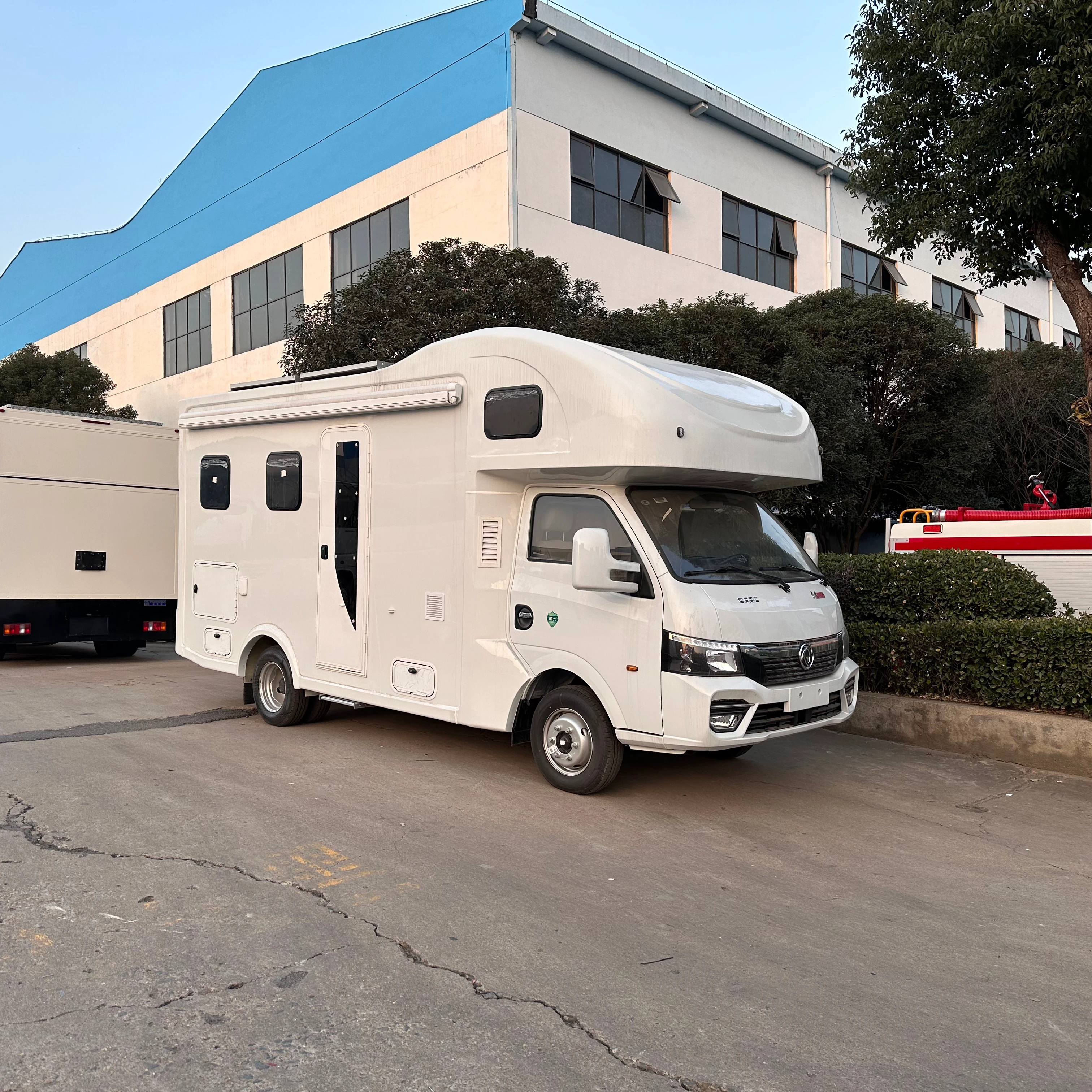 Прямые продажи от производителя - фургон для путешествий Dongfeng Tu Yi