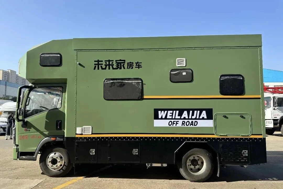 Прямые продажи RV от завода Ченгли с высокой крышей Sinotruk Haowo